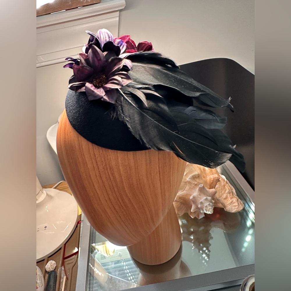 DARK PURPLE AND BLACK  FASCINATOR hat / hair  Accessories - Picture 7 of 14